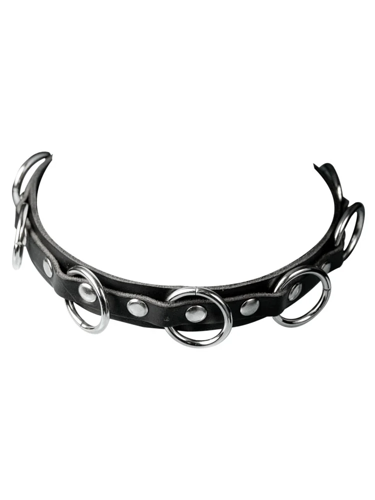 Leather choker with metal rings